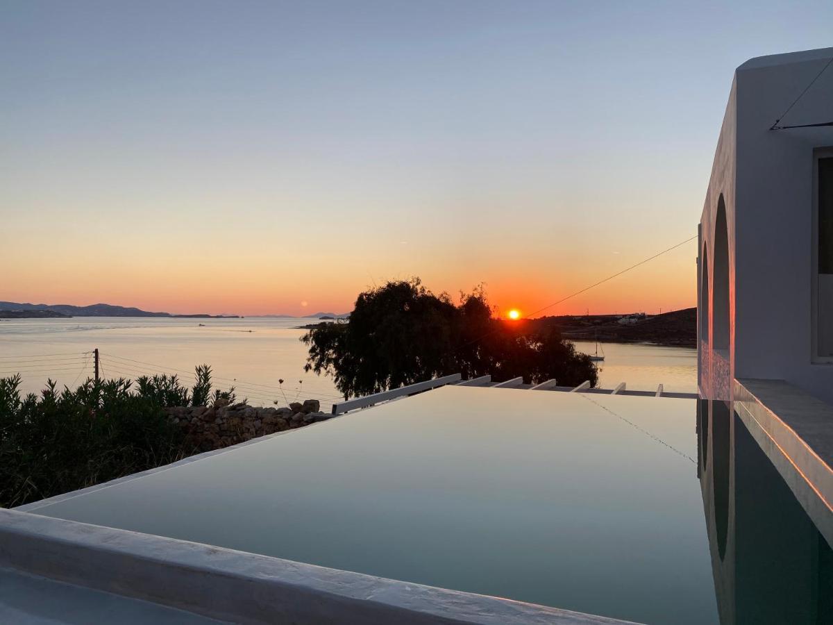 Krios Luxury Suites Krotiri Ngoại thất bức ảnh